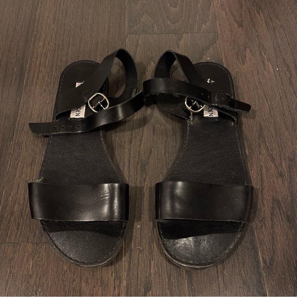 Steve Madden Black Sandals